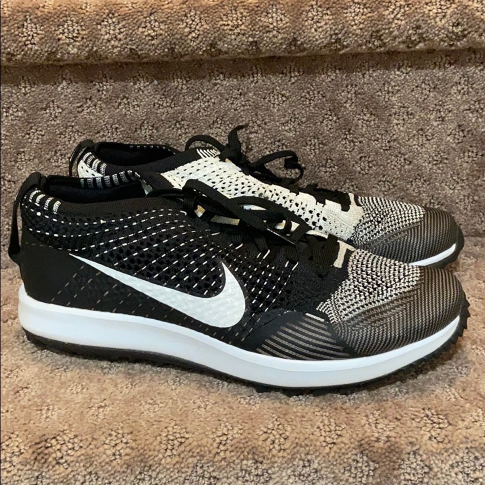 Nike Flyknit Racer G 2018 Oreo Size 9 Spikeless